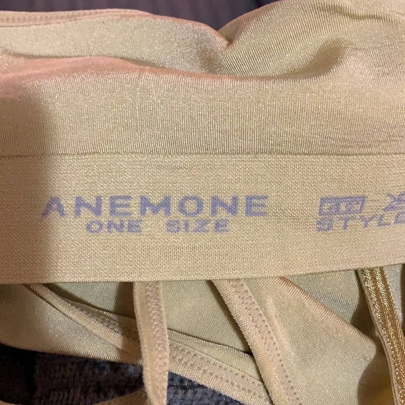 Doubled bra with four thin metallic straps - Picture 5 of 5